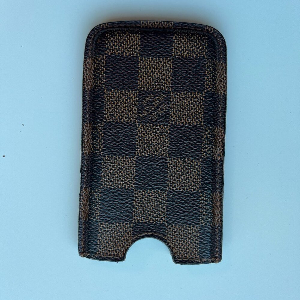 Louis Vuitton Damier canvas case